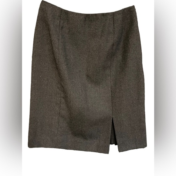🔥Jones New York 100% all season wool skirt size 2P.  High quality! - Picture 1 of 5